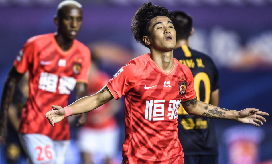 雷火电竞app-鲁能连胜保持领先，实力有所增强的简单介绍