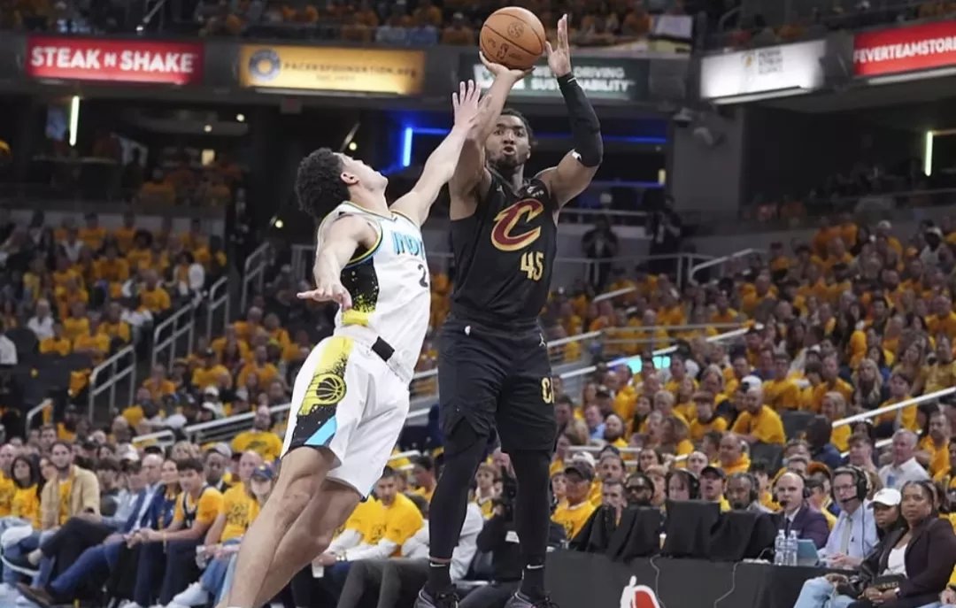 雷火电竞合作-关于犹他爵士主场力克凯尔特人，米切尔砍下分的信息