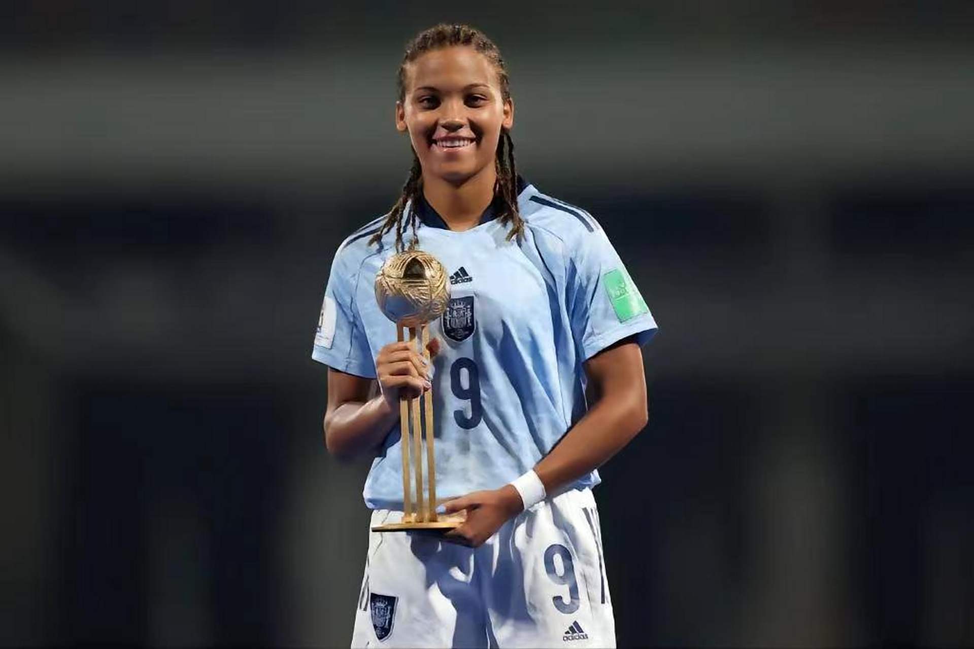 哥伦比亚选手再获金牌,卫冕巅峰 哥伦比亚选手再获金牌,卫冕巅峰