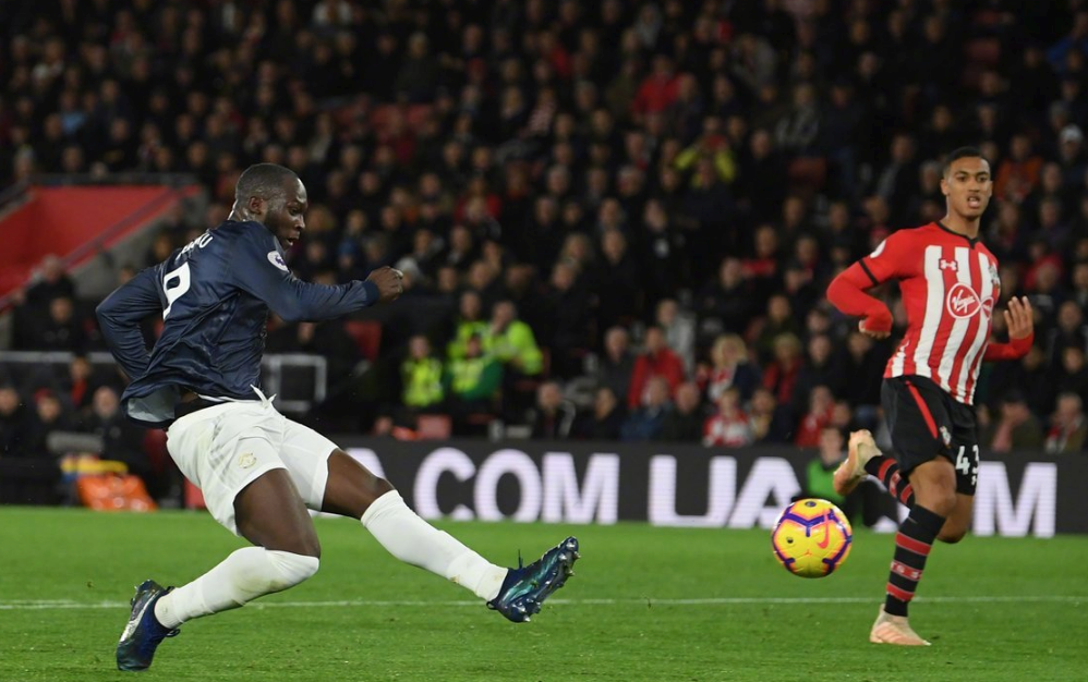 雷火电竞网站-南安普顿主场苦战告负，保级前景蒙上阴影