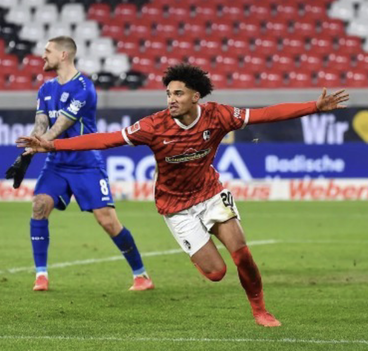 沙尔克主场不敌对手,德甲排名下滑 沙尔克主场不敌对手,德甲排名下滑