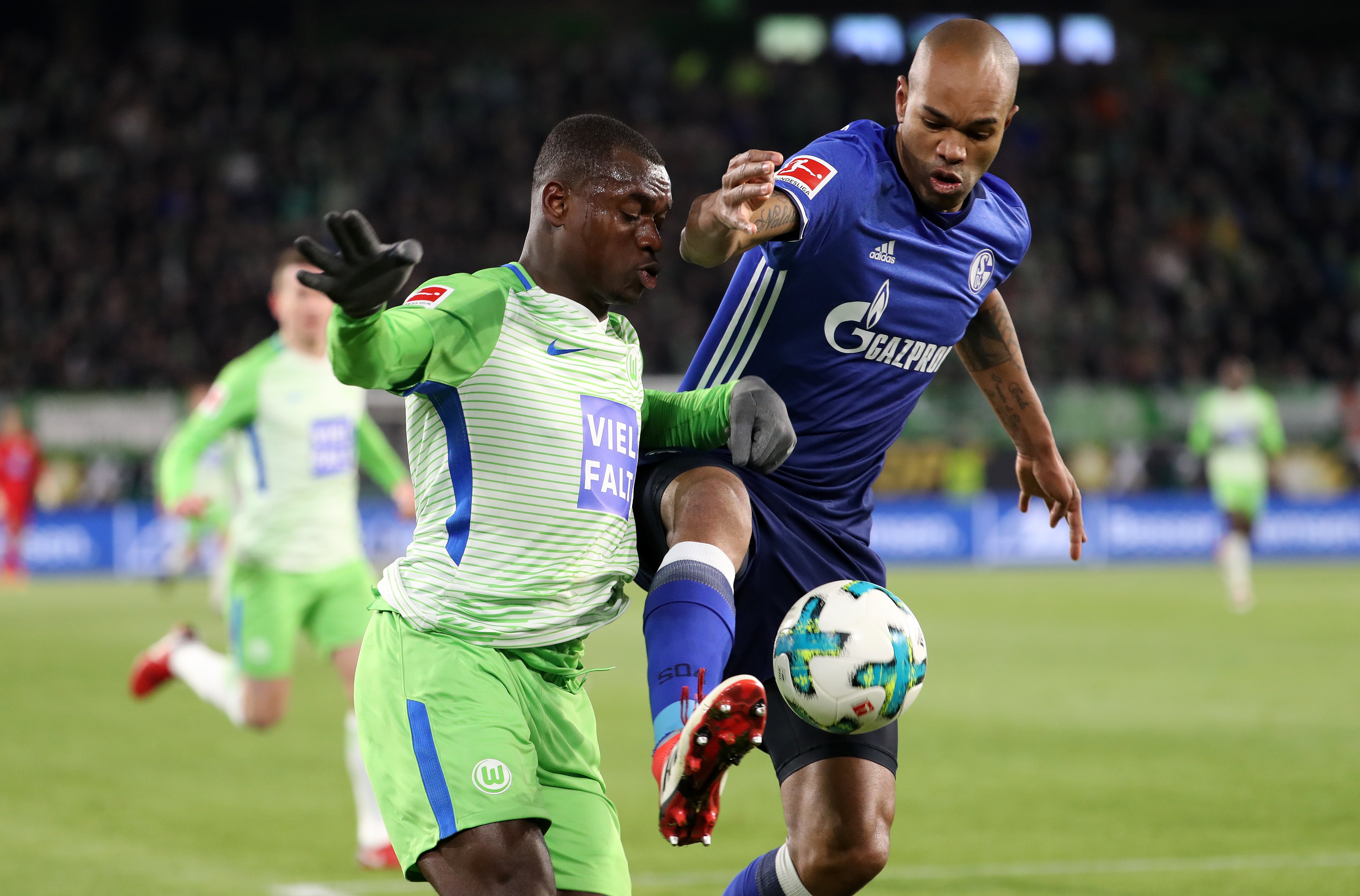 沙尔克主场遭遇惨败，联赛形势扑朔迷离的简单介绍