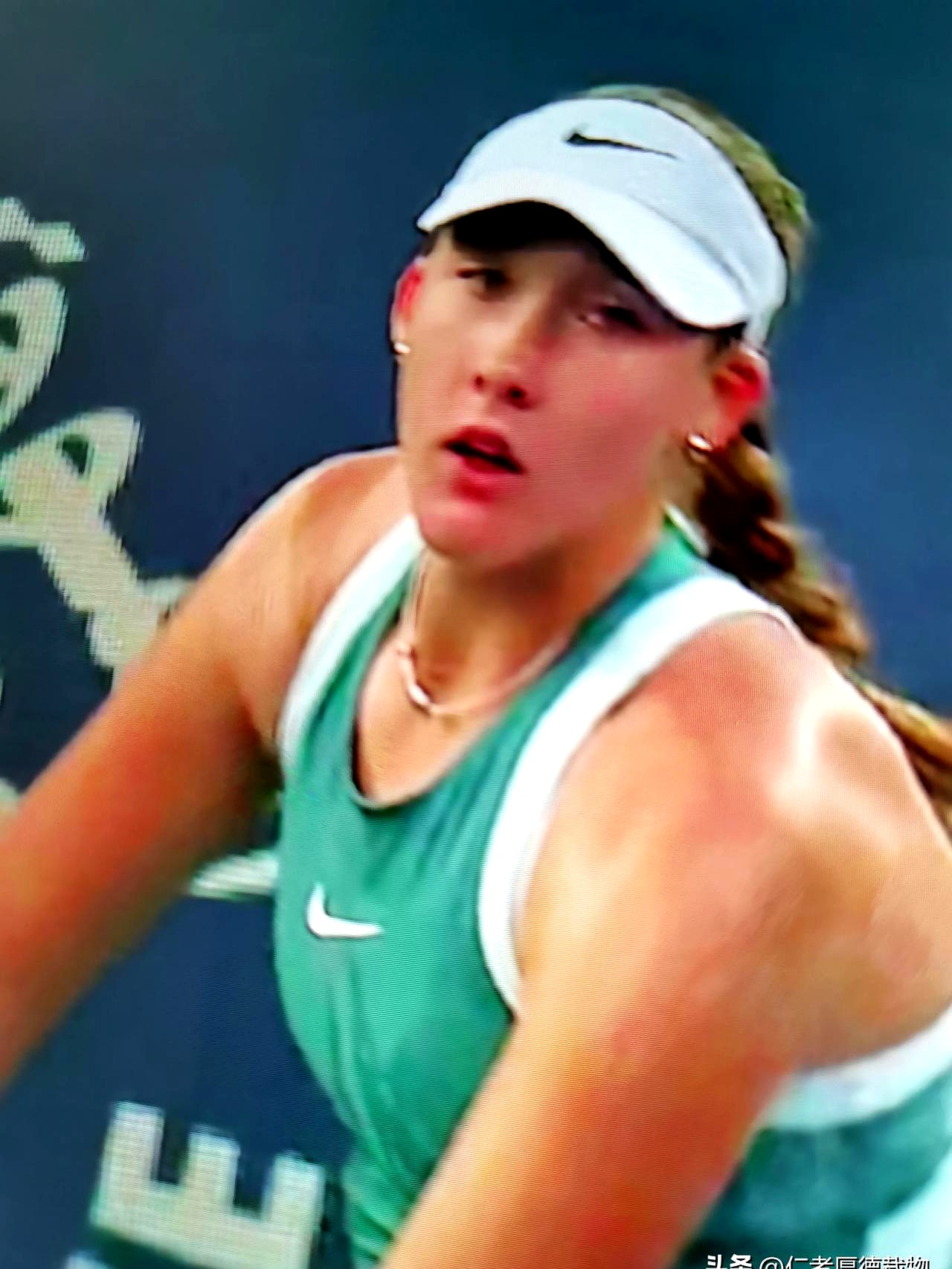 网球选手赛后落泪,背后故事感人 网球选手赛后落泪,背后故事感人