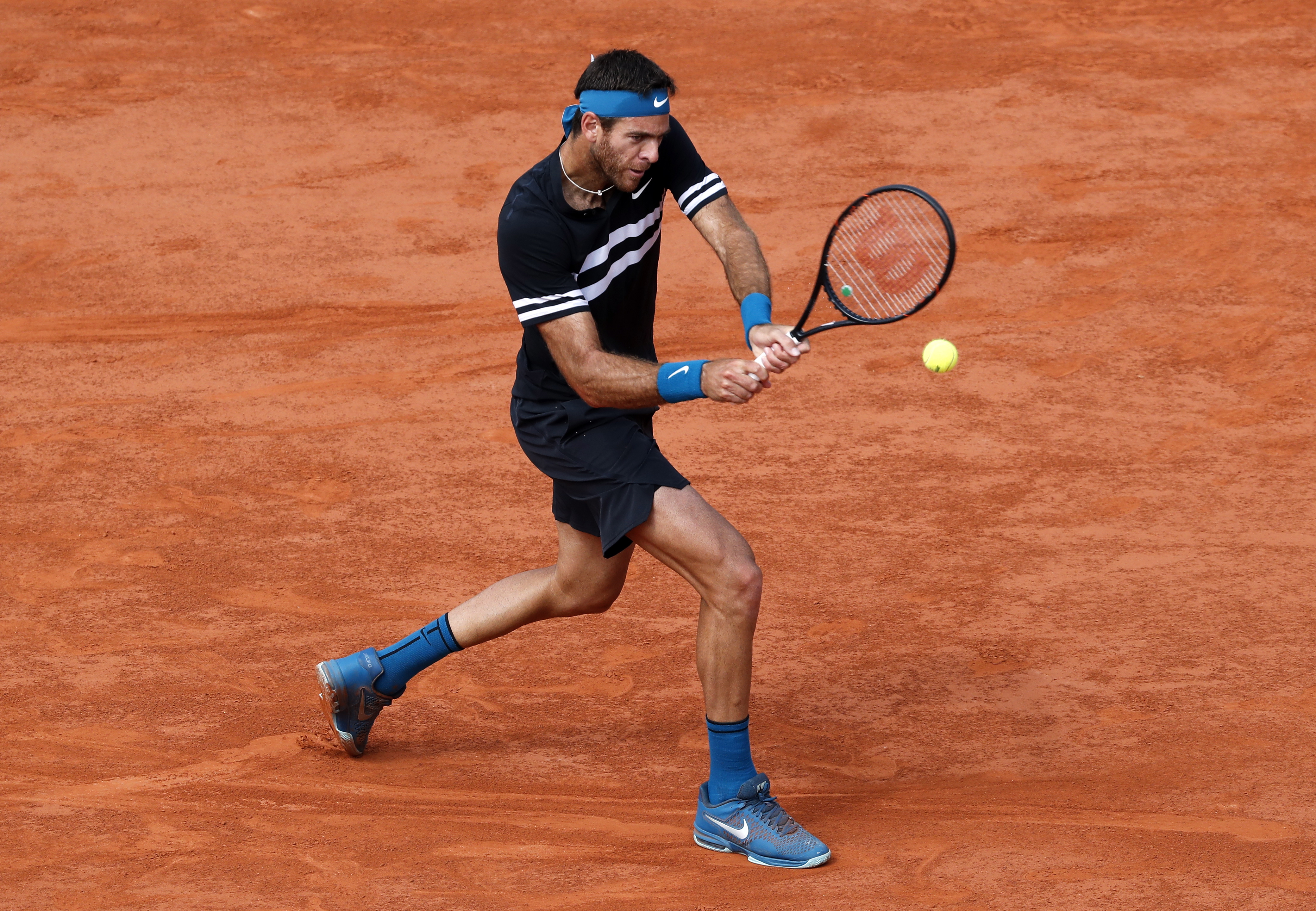 关于世界网球队翻盘澳大利亚网球队，纳达尔完成帽子戏法的信息