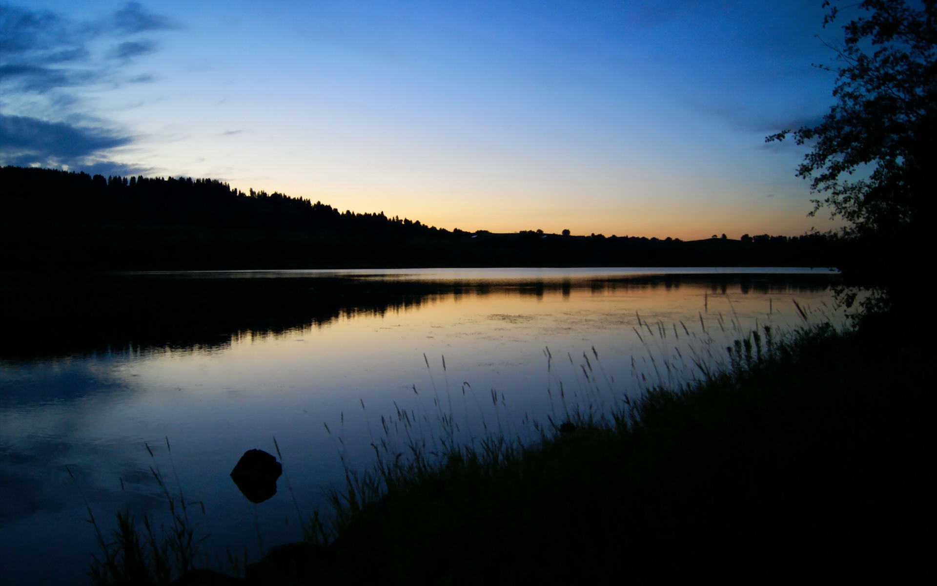 雷火电竞app-极速棋盘上的杜兰特时刻，当赛道化为指尖的篮球