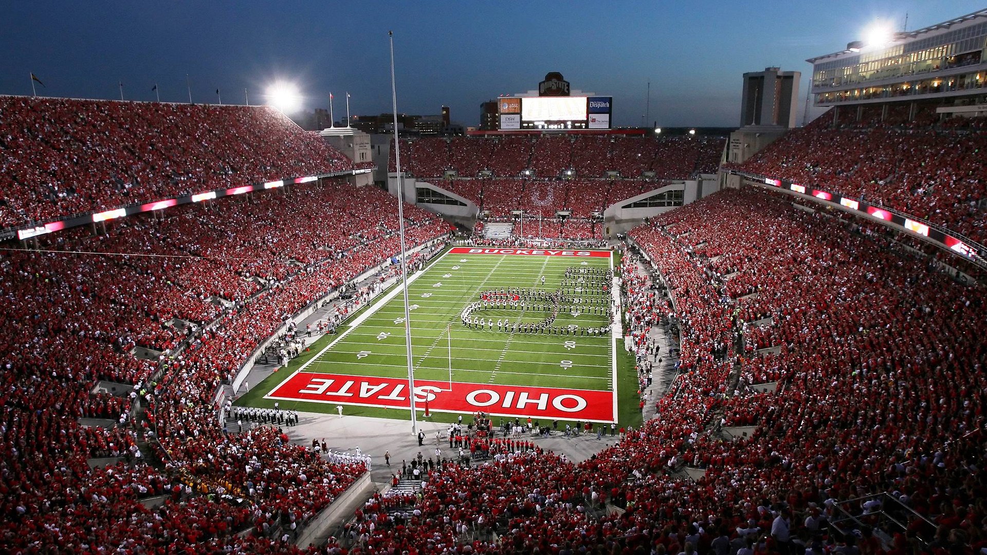 王座在悬崖边垒起，当爱德华兹从独狼蜕变为关键先生