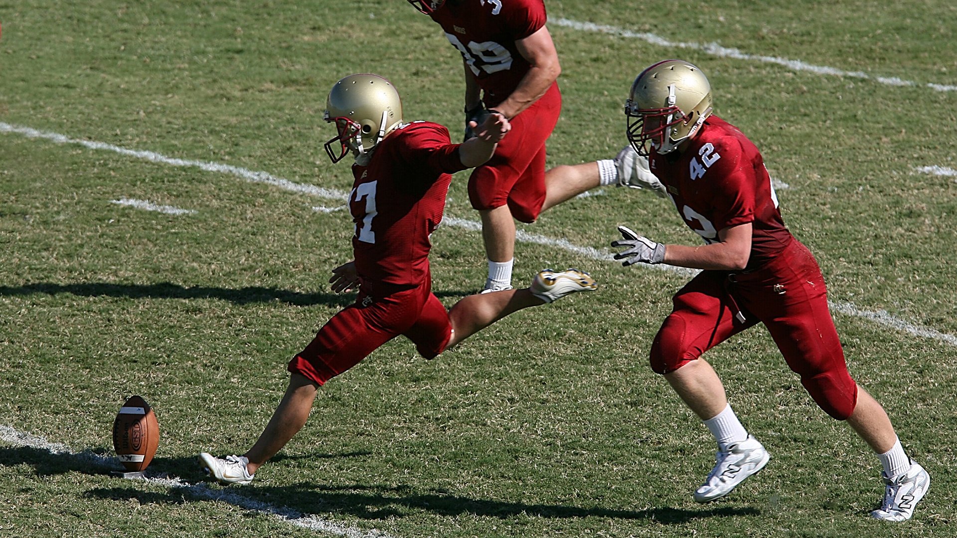 雷火电竞官网-马拉多纳站上罚球线，当阿根廷链式防守降临NBA西决生死战