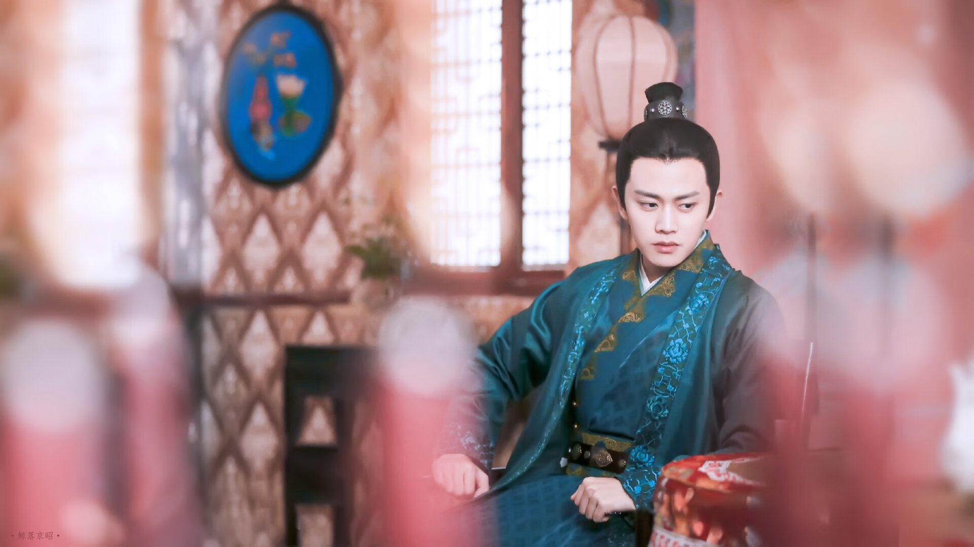 雷火电竞网站-足球之夜的双重震撼，马竞碾压红军，久保建英生死战独揽大局