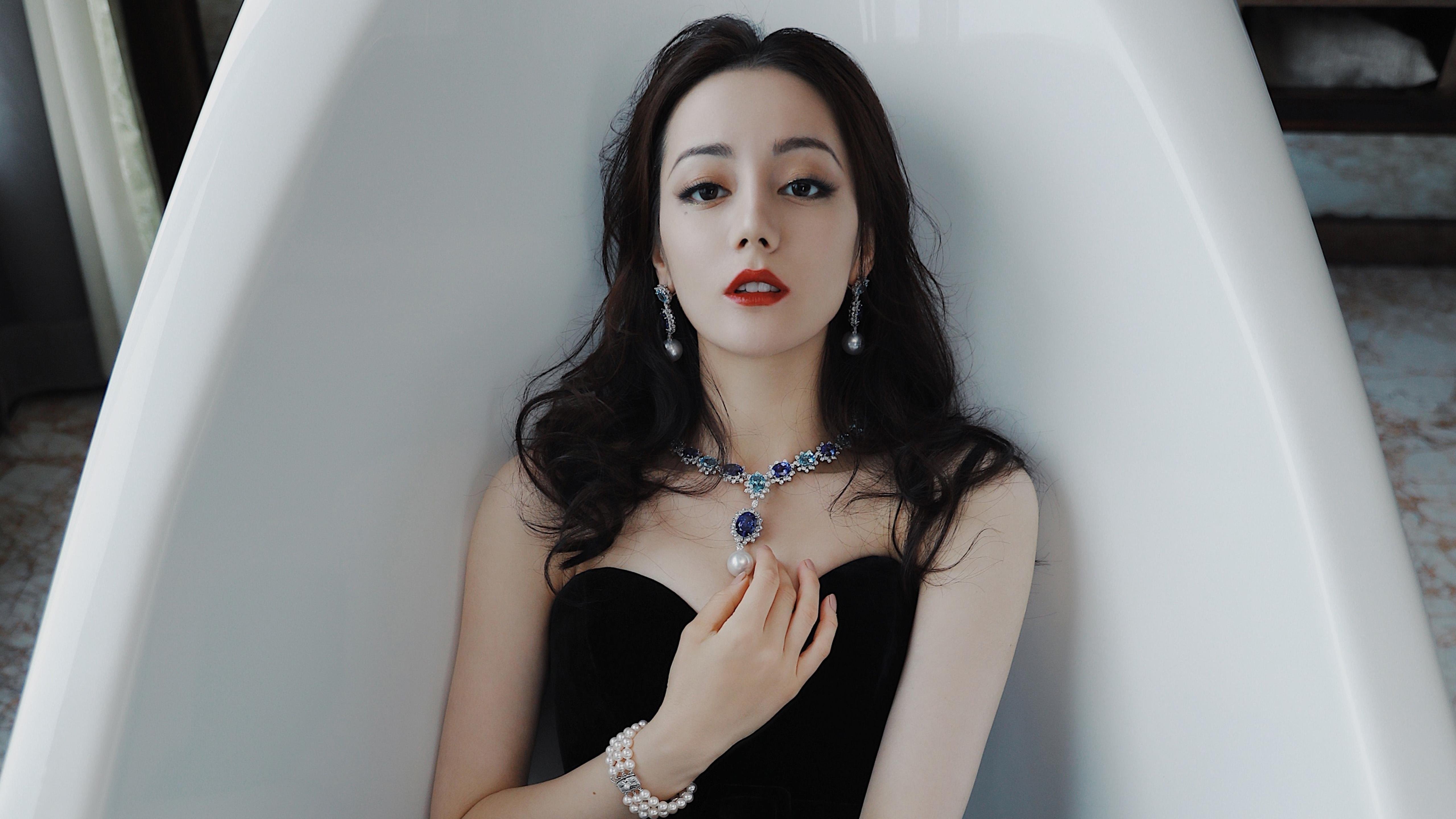 雷火电竞网址-双星闪耀非洲夜，德布劳内绝妙助攻与突尼斯决胜绝杀