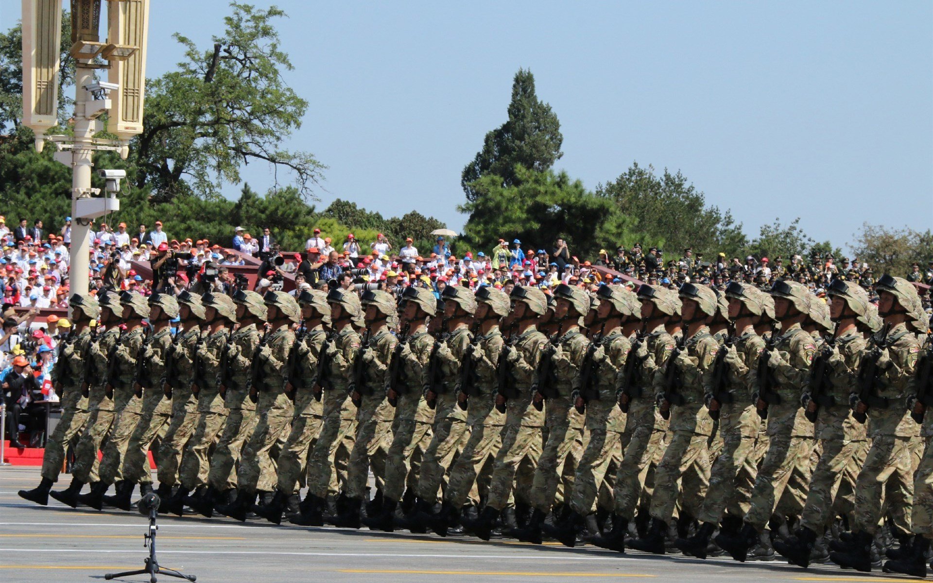 雷火电竞合作-闸门破，东契奇，唯一能缝合平行宇宙裂痕的关键先生
